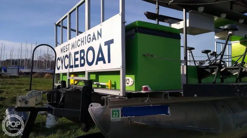 Containerschiff zu verkaufen