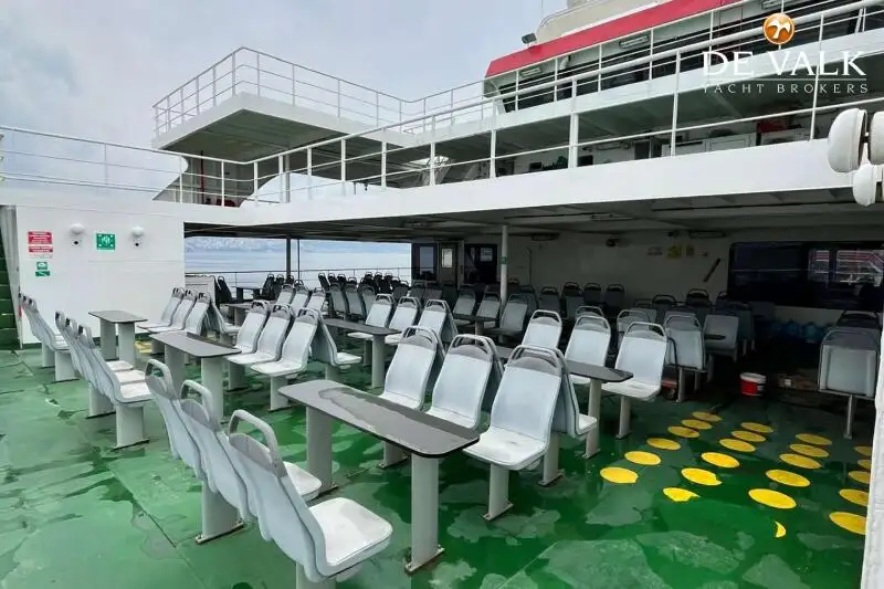 Fährschiff zu verkaufen