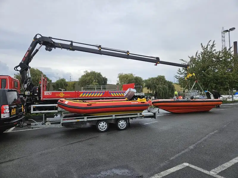 Rettungsschiff zu verkaufen