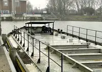 Ponton zu verkaufen