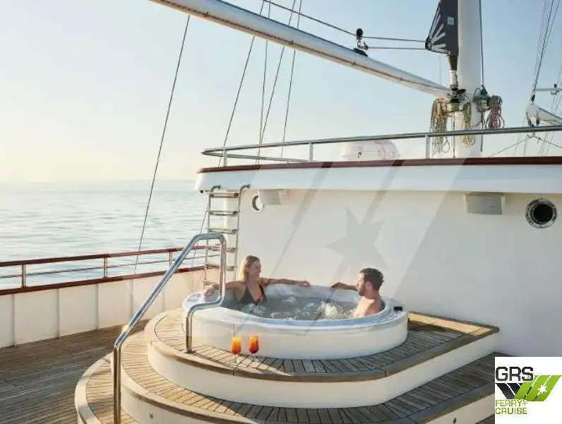 Kreuzfahrtschiff zu verkaufen