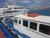 Arbeitsboote zu verkaufen