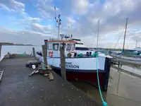 Schleppboot zu verkaufen