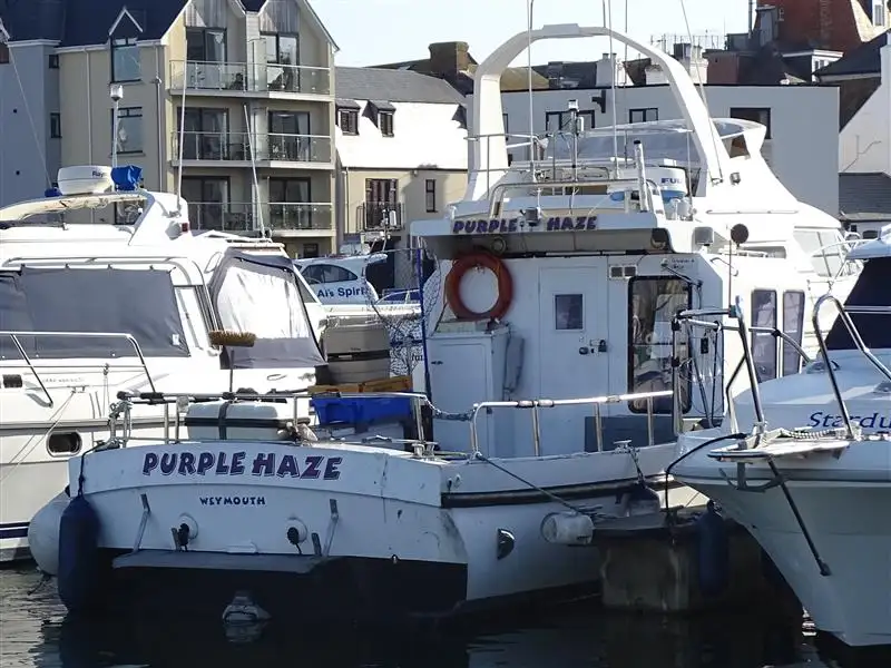 Trawler zu verkaufen