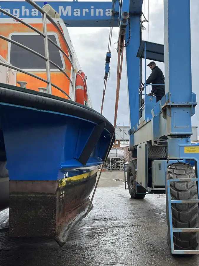Kreuzfahrtschiff zu verkaufen