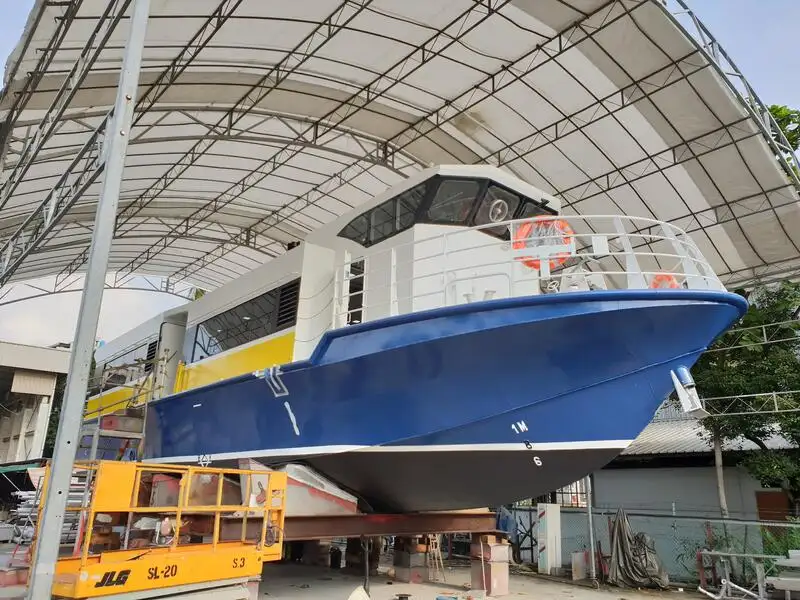 Kreuzfahrtschiff zu verkaufen