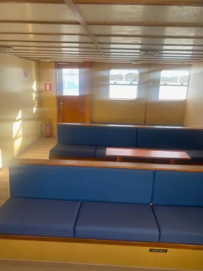 Fährschiff zu verkaufen