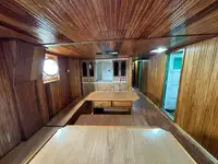 Trawler zu verkaufen
