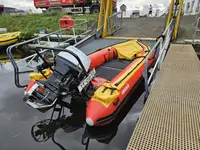 Rettungsschiff zu verkaufen