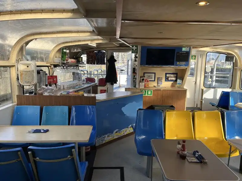Fährschiff zu verkaufen