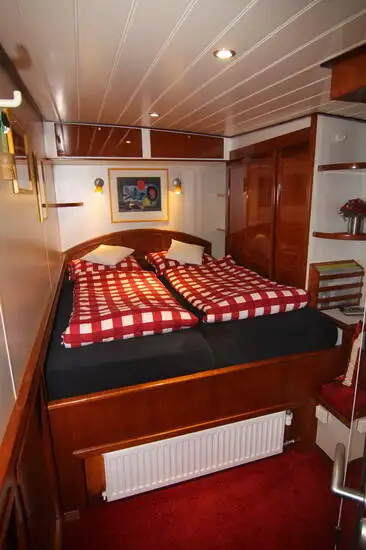 Kreuzfahrtschiff zu verkaufen