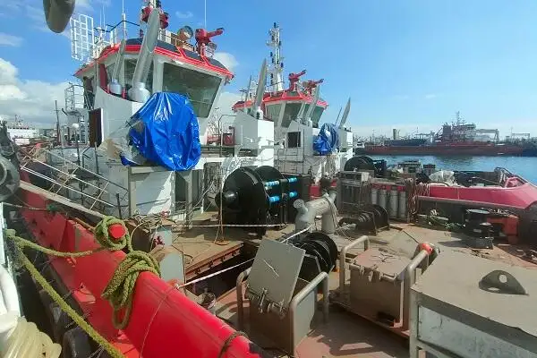 Schleppboot zu verkaufen
