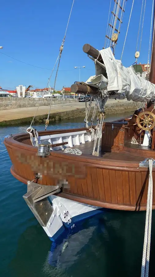 Fährschiff zu verkaufen