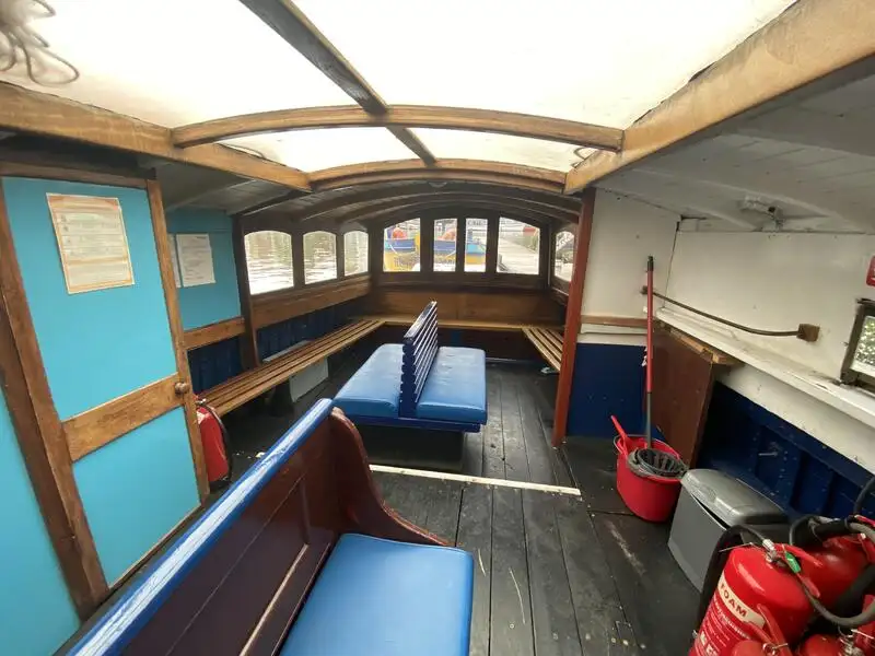 Fährschiff zu verkaufen