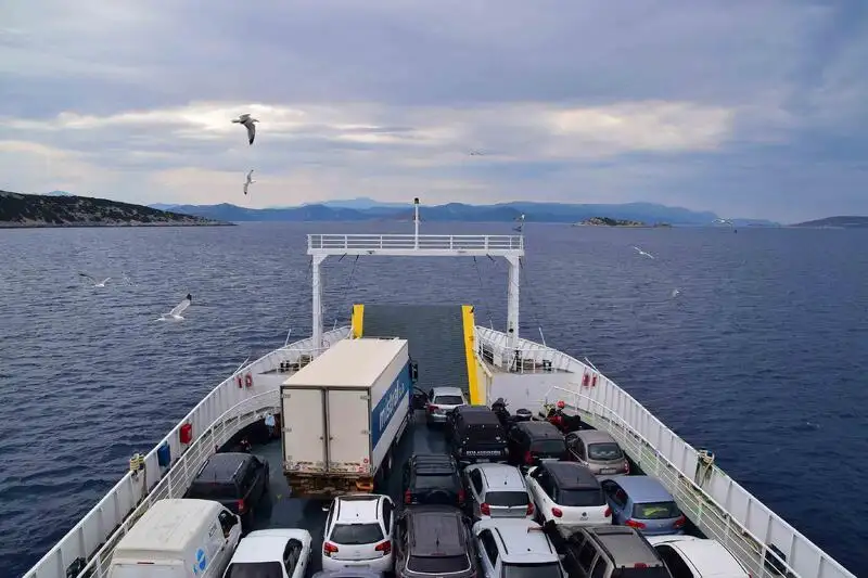 RoPax-Schiff zu verkaufen