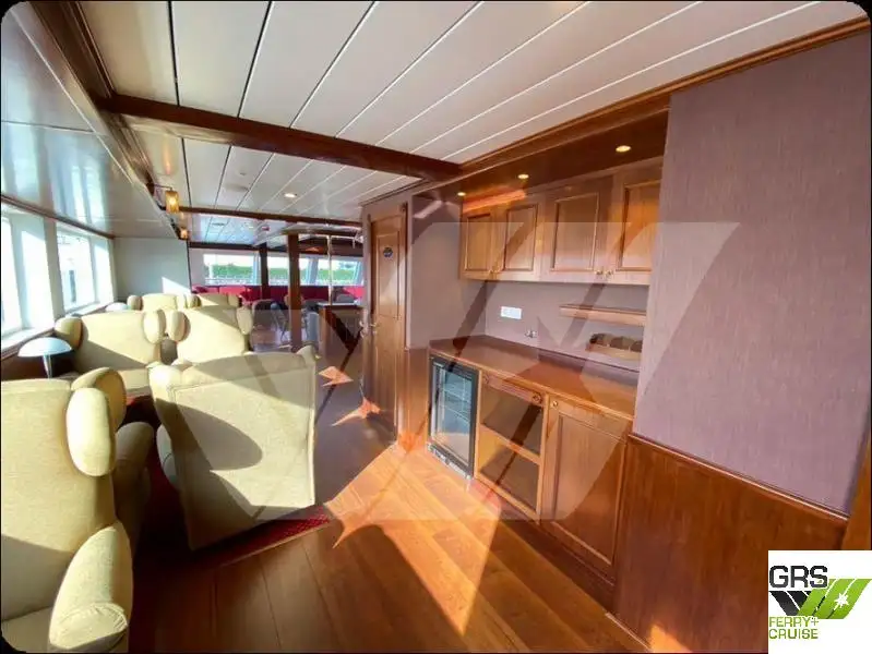 Kreuzfahrtschiff zu verkaufen