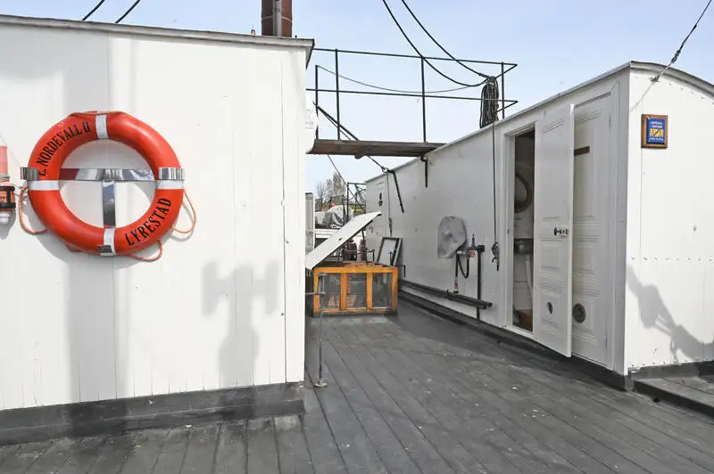 Fährschiff zu verkaufen