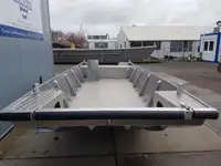 Landungsboot, Tank zu verkaufen
