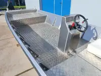 Arbeitsboote zu verkaufen