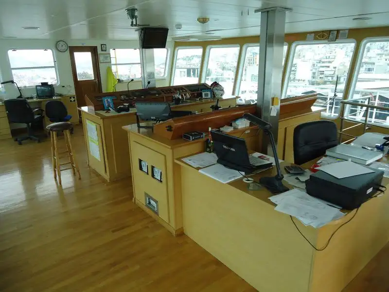 Fährschiff zu verkaufen