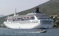 Kreuzfahrtschiff zu verkaufen