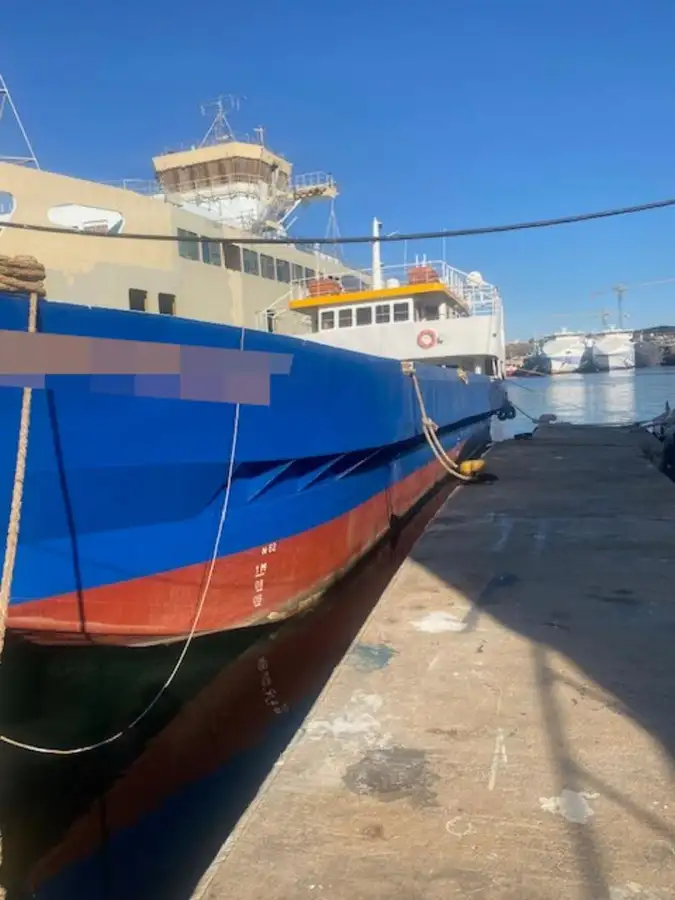Fährschiff zu verkaufen