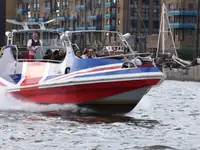 Kreuzfahrtschiff zu verkaufen