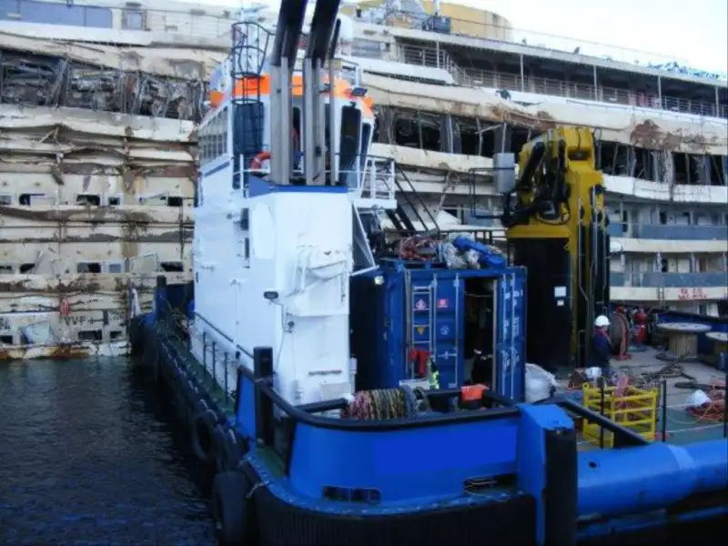Schleppboot zu verkaufen