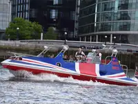 Kreuzfahrtschiff zu verkaufen