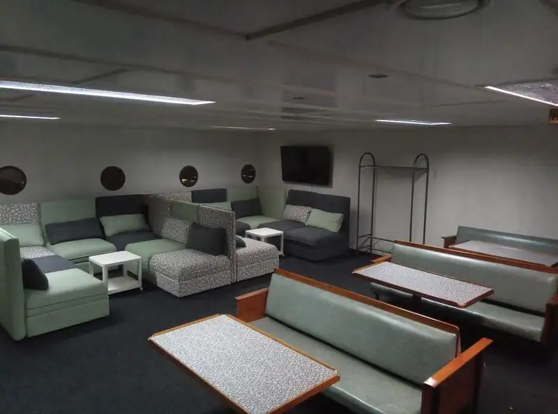 Kreuzfahrtschiff zu verkaufen