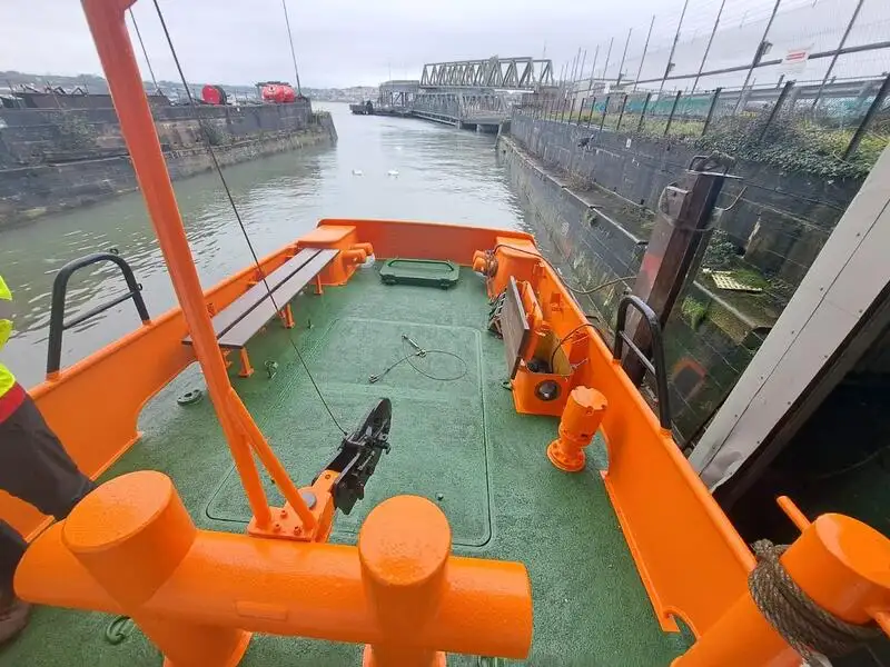 Schleppboot zu verkaufen