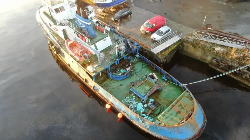 Schleppboot zu verkaufen
