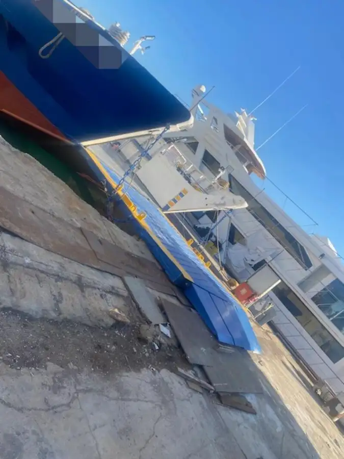 Fährschiff zu verkaufen
