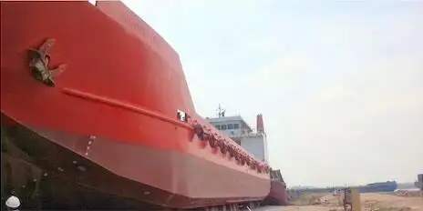 Landungsboot, Tank zu verkaufen