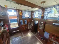 Feuerlöschboot zu verkaufen