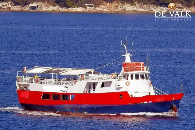Fährschiff zu verkaufen