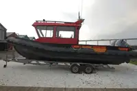 Festrumpf-Schlauchboot zu verkaufen