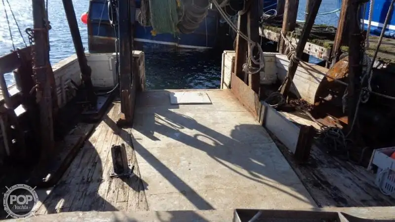 Trawler zu verkaufen
