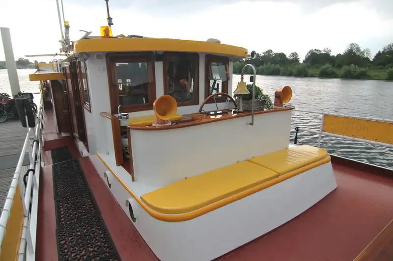 Kreuzfahrtschiff zu verkaufen