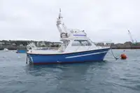 Rettungsboot zu verkaufen