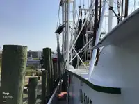 Trawler zu verkaufen