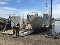 Landungsboot, Tank zu verkaufen