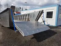 Landungsboot, Tank zu verkaufen