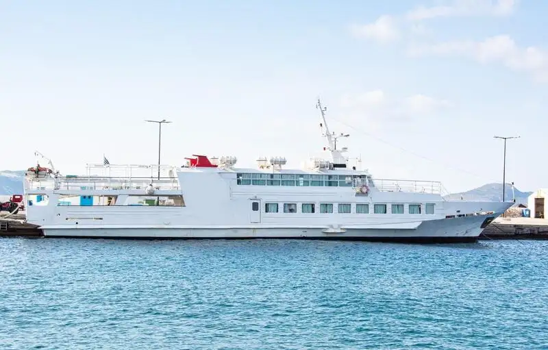 Passagierschiff zu verkaufen