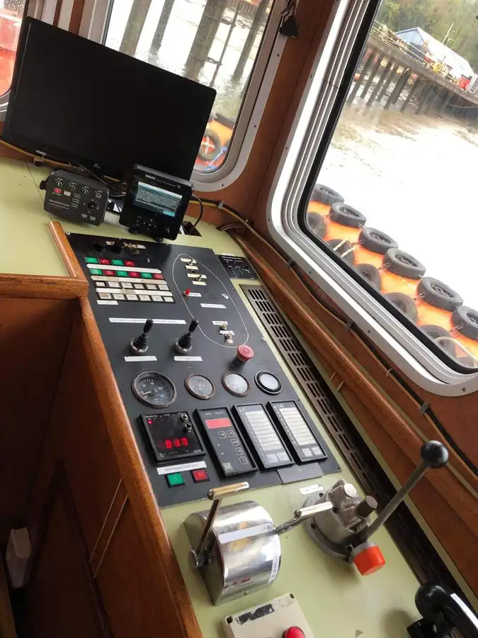 Schleppboot zu verkaufen