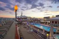 Kreuzfahrtschiff zu verkaufen