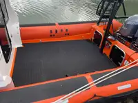 Festrumpf-Schlauchboot zu verkaufen