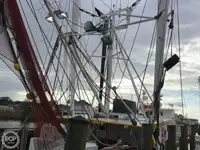 Trawler zu verkaufen