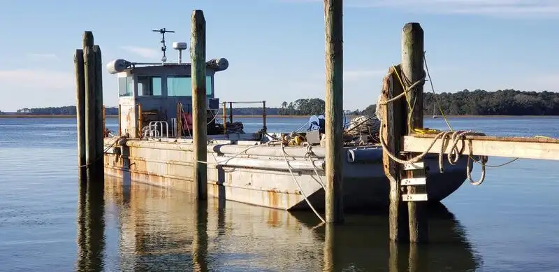 Schleppboot zu verkaufen