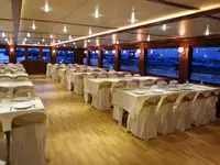 Kreuzfahrtschiff zu verkaufen